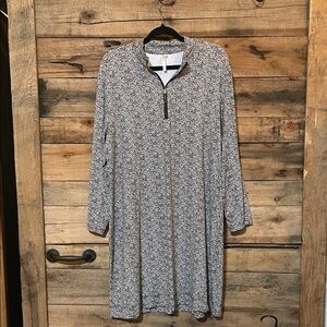 Lulu-B Black and White Long Sleeve Dress